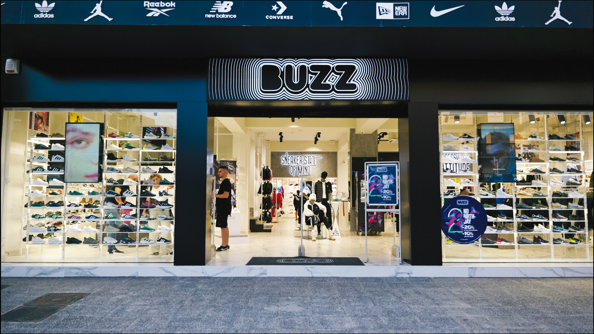 Buzz sneaker station sneaker lovers LiFO
